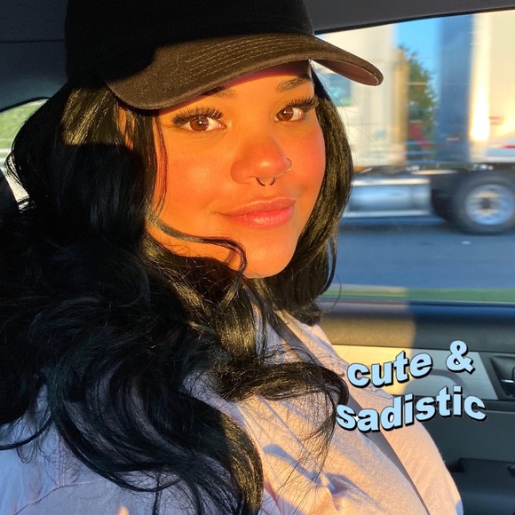 Meet your Posher, Simone - Picture 1 of 1